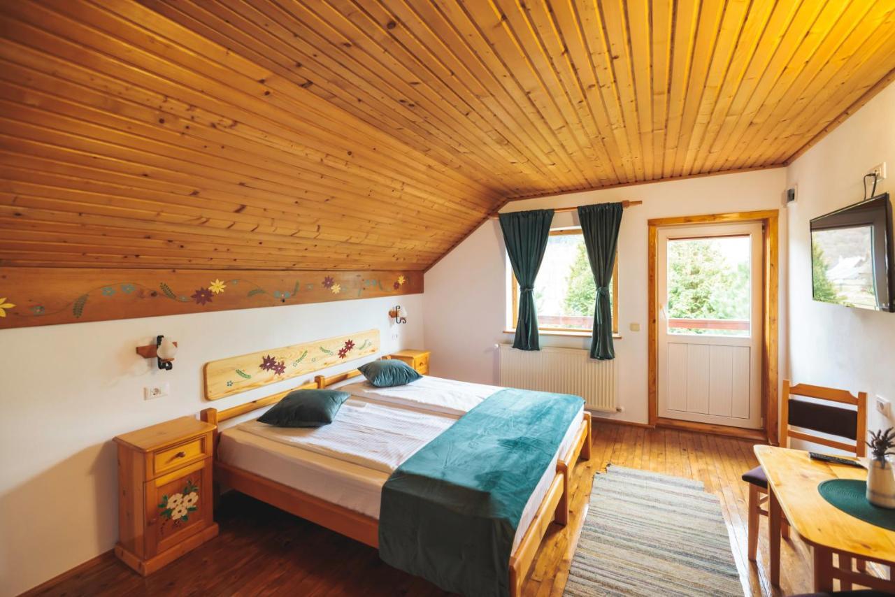 Pensiunea Piatra-Craiului Zărneşti Buitenkant foto