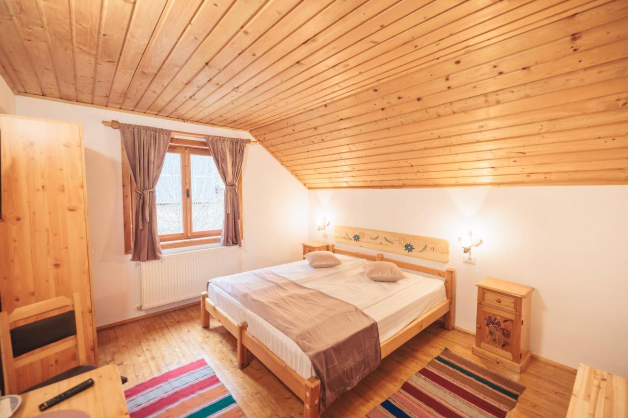 Pensiunea Piatra-Craiului Zărneşti Buitenkant foto